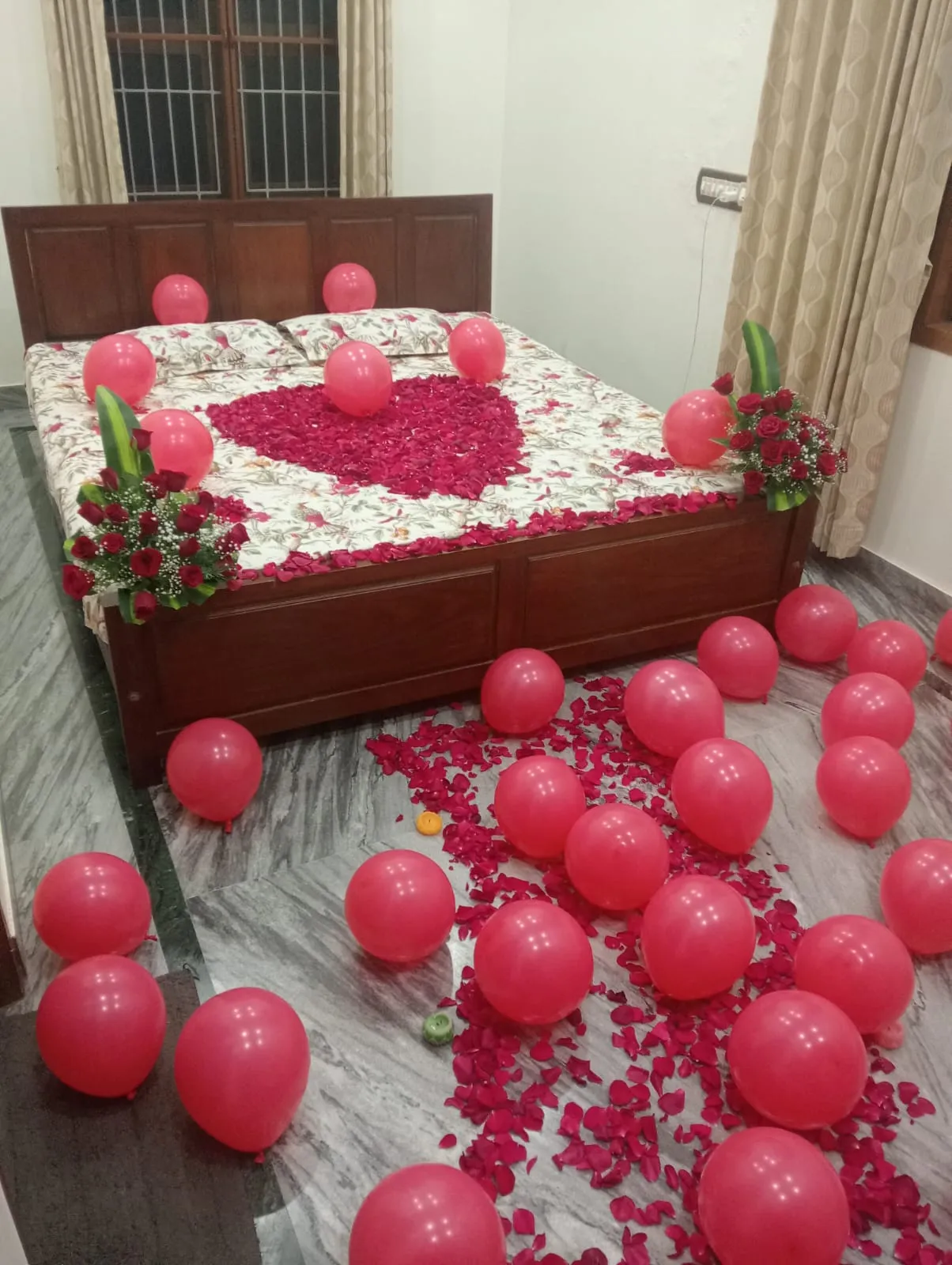 Honeymoon Room arrangements