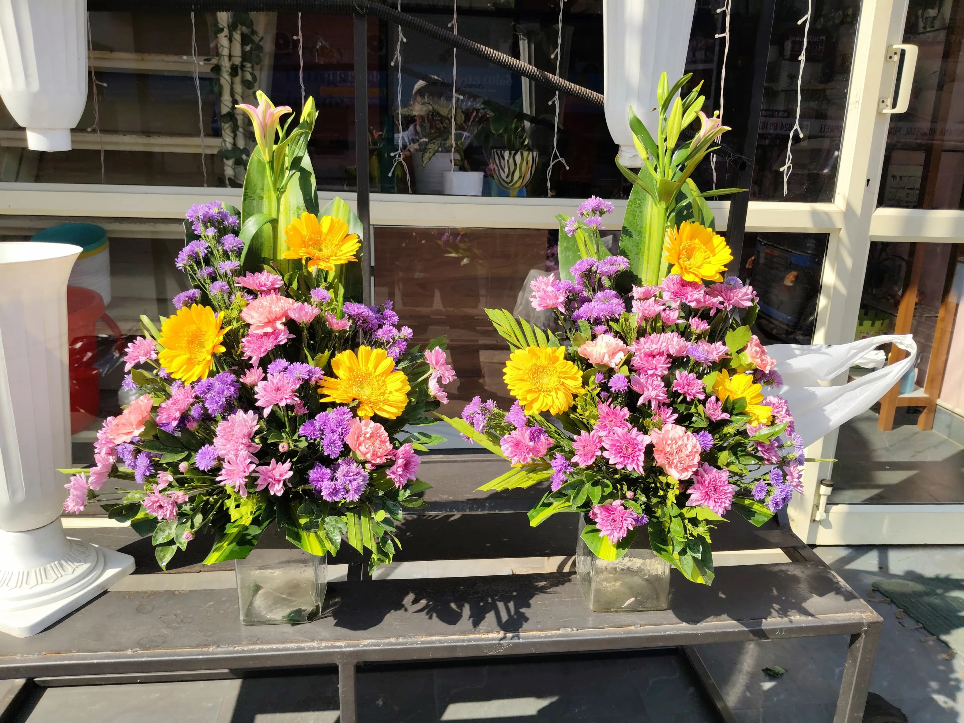 Table top arrangements